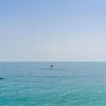 Sandora Pearl - Sea View Penthouse With Jacuzzi, Steps From The Beach & Old Town Διαμέρισμα Αλμπουφέιρα