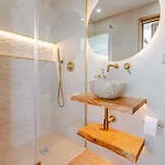 Διαμέρισμα Sandora Pearl - Sea View Penthouse With Jacuzzi, Steps From The Beach & Old Town