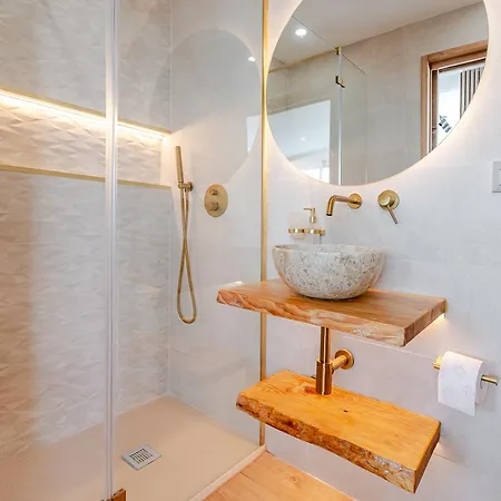 Sandora Pearl - Sea View Penthouse With Jacuzzi, Steps From The & Old Town * אלבופיירה