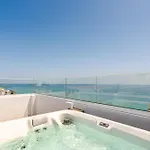 아파트 Sandora Pearl - Sea View Penthouse With Jacuzzi, Steps From The & Old Town 알부페이라
